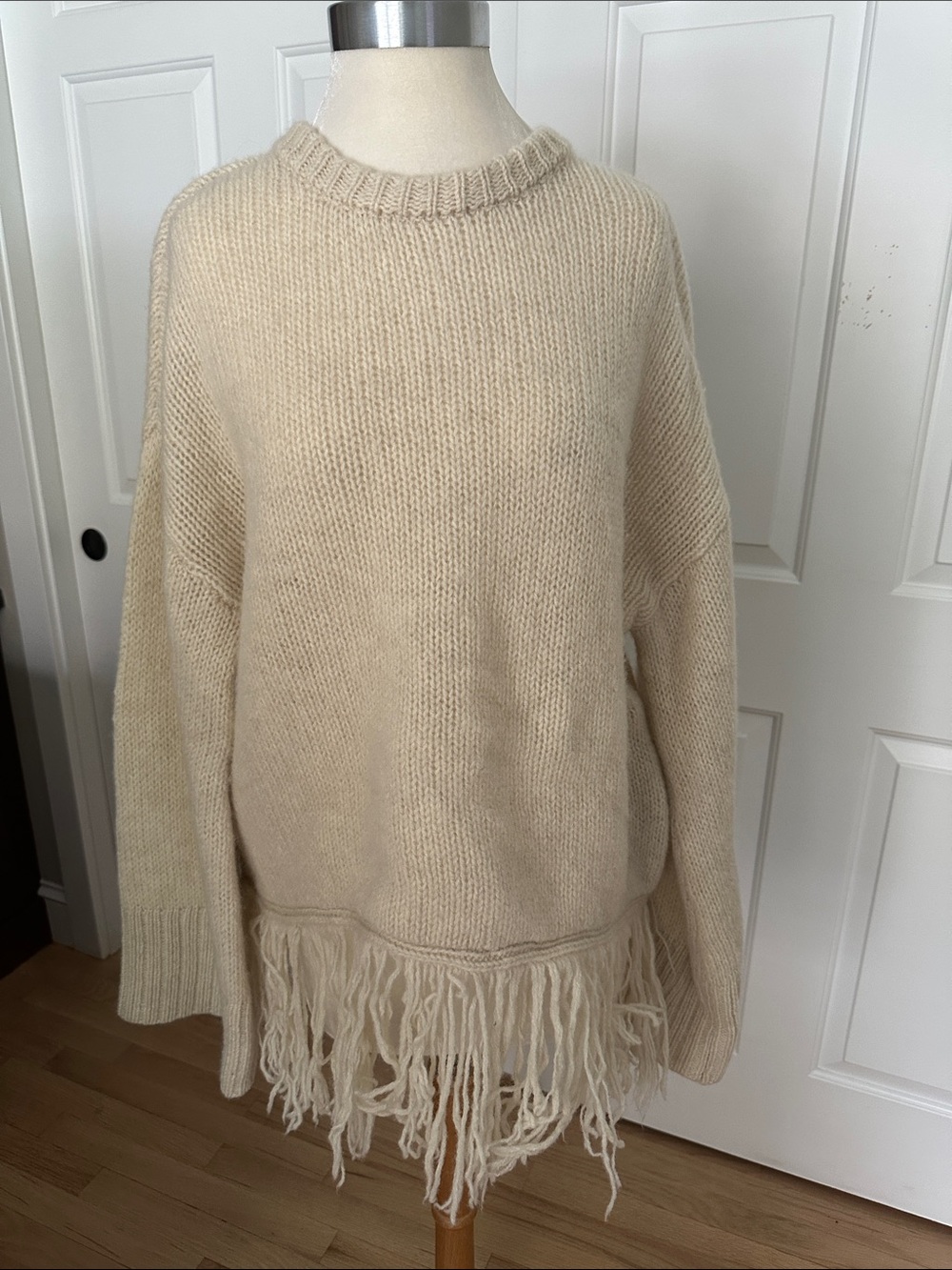 Zara Cream Fringe-Hem Crewneck Wool Sweater, Size S